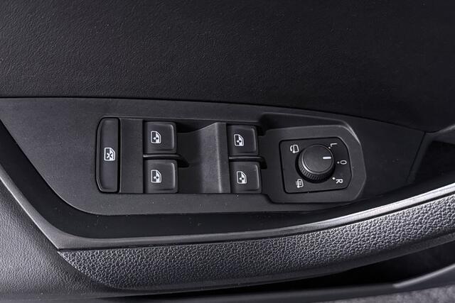 Skoda Kodiaq 1.5 TSI Limited Business Edition 7p. (PANORAMADAK, TREKHAAK AFNEEMBAAR, CAMERA, CANTON, ST