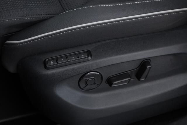 Skoda Kodiaq 1.5 TSI MHEV Sportline Business 7p | Pano | Elek. Trekhaak | Apple CarPlay | Camera | Adapt. Cruise | Keyless | 20''