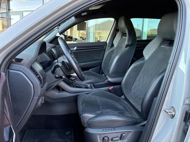 Skoda Kodiaq 1.5 TSI 150pk DSG Sportline Business 7p. · Camera · Inklap. Trekhaak · Keyless · Elek. Bestuurdersstoel + Geheugen · Matrix LED · Garantie t/m 27-05-2028 of 100.000km