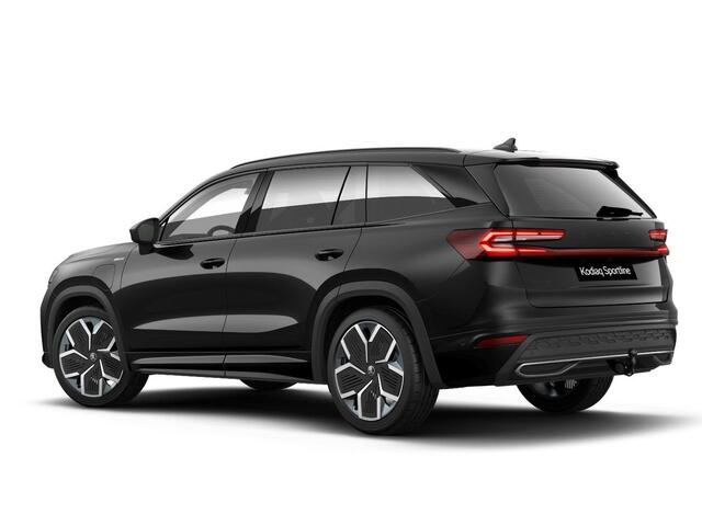Skoda Kodiaq 1.5 TSI PHEV Sportline Business 204 pk 6 versn. DSG | Comfort Pakket | Dynamic Chassis Control Pakket | Panorama Dak | Head-up display | Parkeer Pakket | Trekhaak | Winter Pakket | 20" lichtmetalen velgen Rila aero, antraciet zwart