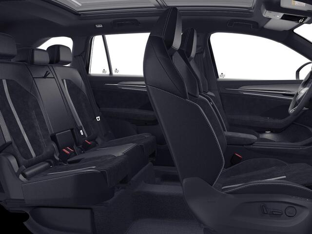 Skoda Kodiaq 1.5 TSI PHEV Sportline Business 204 pk 6 versn. DSG | Comfort Pakket | Dynamic Chassis Control Pakket | Panorama Dak | Head-up display | Parkeer Pakket | Trekhaak | Winter Pakket | 20" lichtmetalen velgen Rila aero, antraciet zwart