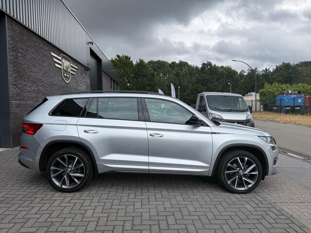 Skoda Kodiaq 1.5 TSI Sportline Business | 1E EIGENAAR | 3/6/12 MND GARANTIE | AUTOMAAT | PANO | LED | DAB | MEMORY | CARPLAY | DIGITAAL COCKPIT | TREKHAAK |