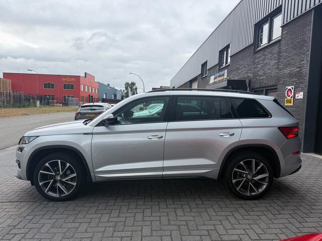 Skoda Kodiaq 1.5 TSI Sportline Business | 1E EIGENAAR | 3/6/12 MND GARANTIE | AUTOMAAT | PANO | LED | DAB | MEMORY | CARPLAY | DIGITAAL COCKPIT | TREKHAAK |
