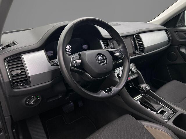 Skoda Kodiaq Business Edition 1.5 TSI 150pk DSG Automaat Trekhaak, Cruise control, Achteruitrijcamera, Navigatie, LED matrix koplampen, Parkeersensoren