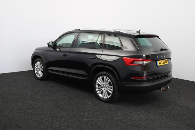 Skoda Kodiaq 1.5 TSI Limited Business Edition 7 Persoons /AUTOMAAT! /Trekhaak /LED Koplampen /Apple + Android /DAB+! /Camera /19"LMV /Navi /Climat /Cruise /Adaptief Cruise /Elek. pakket /Bluetooth /Stoelverw. /Isofix /Armsteun.