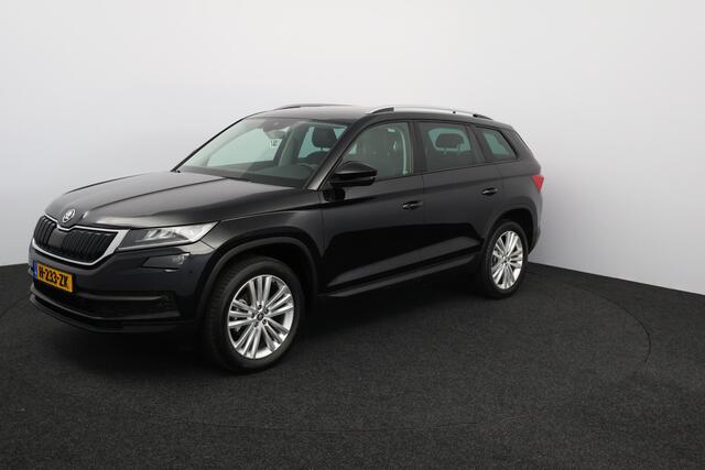 Skoda Kodiaq 1.5 TSI Limited Business Edition 7 Persoons /AUTOMAAT! /Trekhaak /LED Koplampen /Apple + Android /DAB+! /Camera /19"LMV /Navi /Climat /Cruise /Adaptief Cruise /Elek. pakket /Bluetooth /Stoelverw. /Isofix /Armsteun.