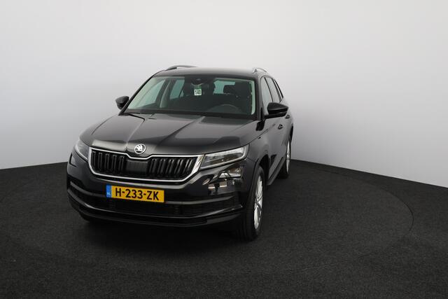 Skoda Kodiaq 1.5 TSI Limited Business Edition 7 Persoons /AUTOMAAT! /Trekhaak /LED Koplampen /Apple + Android /DAB+! /Camera /19"LMV /Navi /Climat /Cruise /Adaptief Cruise /Elek. pakket /Bluetooth /Stoelverw. /Isofix /Armsteun.