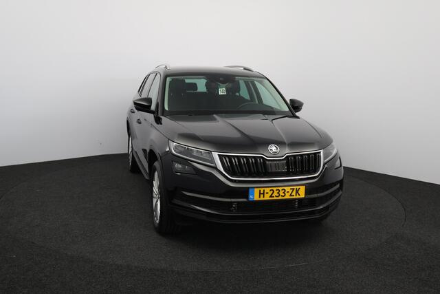Skoda Kodiaq 1.5 TSI Limited Business Edition 7 Persoons /AUTOMAAT! /Trekhaak /LED Koplampen /Apple + Android /DAB+! /Camera /19"LMV /Navi /Climat /Cruise /Adaptief Cruise /Elek. pakket /Bluetooth /Stoelverw. /Isofix /Armsteun.