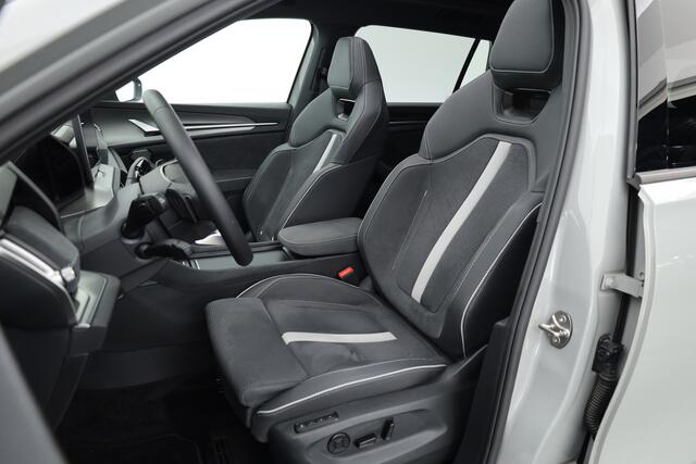 Skoda Kodiaq 1.5 TSI MHEV Sportline Business 7p | Rijklaar! | S/K-Dak | E-Trekhaak | Memory | Stuur-Stoelverw. | Dig. Cockpit | Camera+PDC | E-Klep | LED | Adapt. Cruise | Nav+App.Connect | E-Spiegels | Climate V
