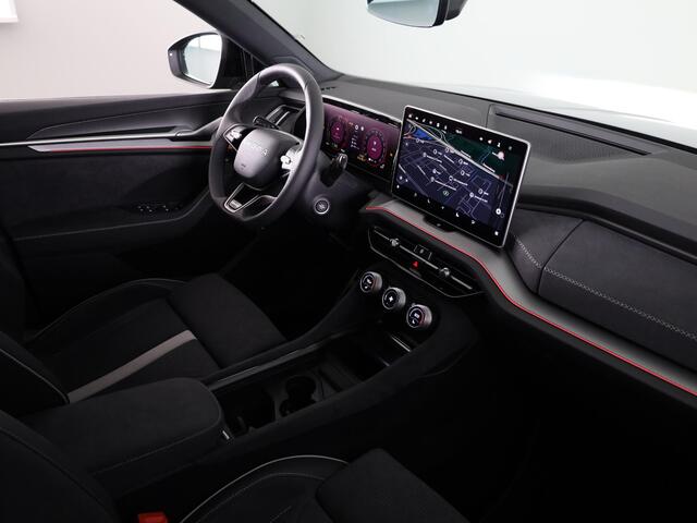 Skoda Kodiaq Sportline Business PHEV 1.5 TSI 204 pk | Trekhaak | Blind Spot | Adaptive Cruise | Stoelverwarming | Camera | Light & View