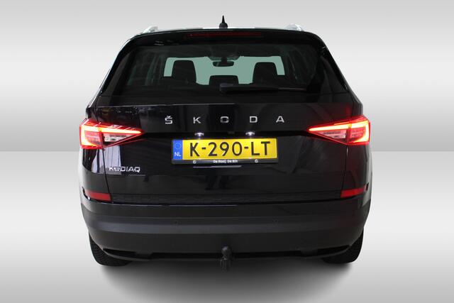 Skoda Kodiaq 1.5 TSI Business Edition DSG 7-Persoons Navigatie | Parkeercamera | 18" Velgen | Trekhaak