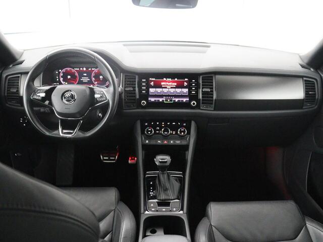 Skoda Kodiaq 1.5 TSI Sportline Business | Leder | Memory | Adaptive cruise | Stoelverwarming | Camera | Park assist | Sfeerverlichting | Bluetooth | Navigatie | Elektrische achterklep | Trekhaak
