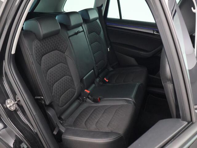 Skoda Kodiaq 1.5 TSI 150 PK + WEGKL. TREKHAAK 1800 KG | CARPLAY | CANTON | ADAPTIVE CRUISE | CAMERA