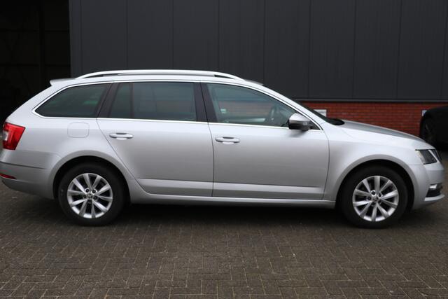 Skoda OCTAVIA Combi 1.0 TSI Greentech Ambition Business NAP | Automaat | nav |