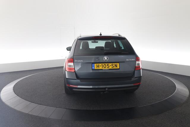 Skoda OCTAVIA Combi 1.5 TSI Greentech Business Edition | Trekhaak