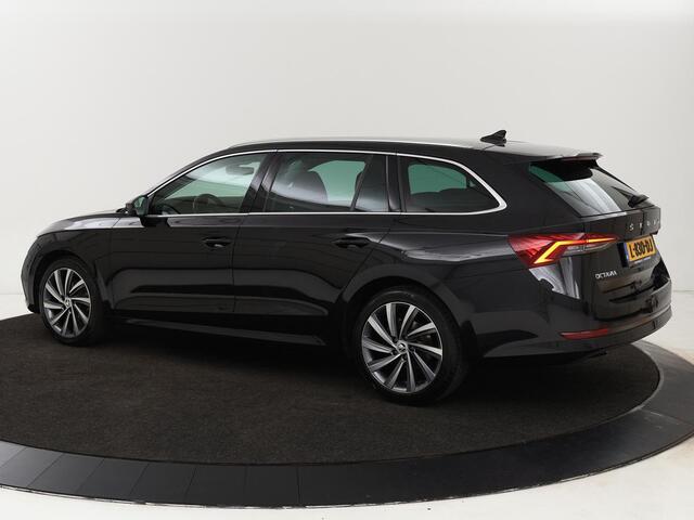 Skoda OCTAVIA Combi 1.0 e-TSI Business Edition Plus | Apple Carplay | Cruise Control Adaptief | Navi | Sfeerverlichting | Dodehoek Detectie | Stoelverwarming
