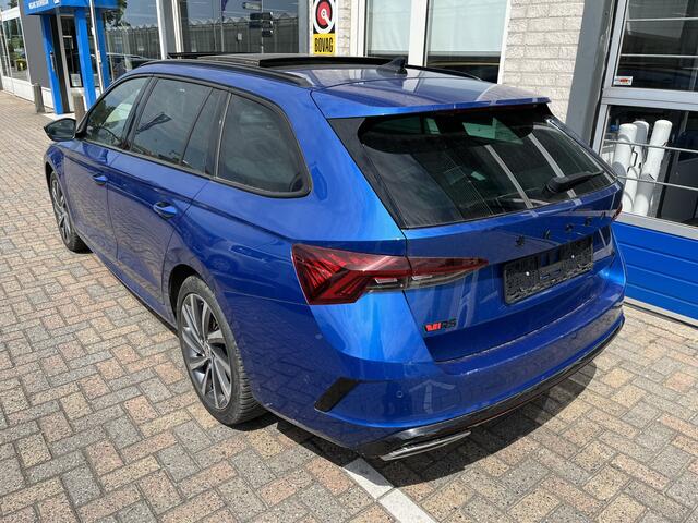 Skoda OCTAVIA Combi 1.4 TSI RS iV PHEV / AUTOMAAT/ PANO/ PARK. SENSOREN V+A/ MATRIX/ APP-CONNECT/ STUUR-STOEL VERWARM./ CAMERA/ MEMORY SEAT/ ELEK. ACHTERKLEP/ KEYLESS/ DCC/ ACC/ NAVI/ DAB/ CLIMA/ PARK ASSIST/ DIGITAL DASH