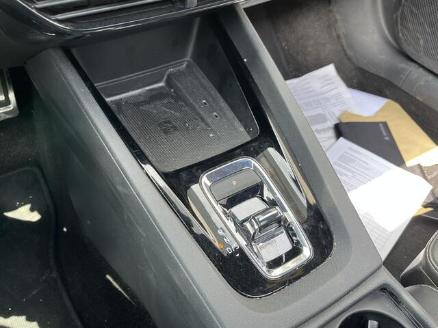 Skoda OCTAVIA Combi 1.4 TSI RS iV PHEV / AUTOMAAT/ PANO/ PARK. SENSOREN V+A/ MATRIX/ APP-CONNECT/ STUUR-STOEL VERWARM./ CAMERA/ MEMORY SEAT/ ELEK. ACHTERKLEP/ KEYLESS/ DCC/ ACC/ NAVI/ DAB/ CLIMA/ PARK ASSIST/ DIGITAL DASH