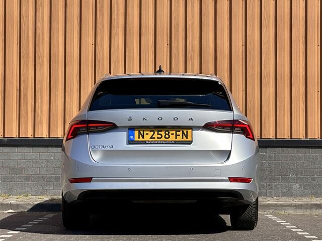 Skoda OCTAVIA Combi 1.0 TSI Business Edition Plus | Cruise Control | Parkeersensoren | Keyless Entry/Go | Stoelverwarming | Apple Carplay | Stop&Go | DAB | Lane Assist | Navigatie |