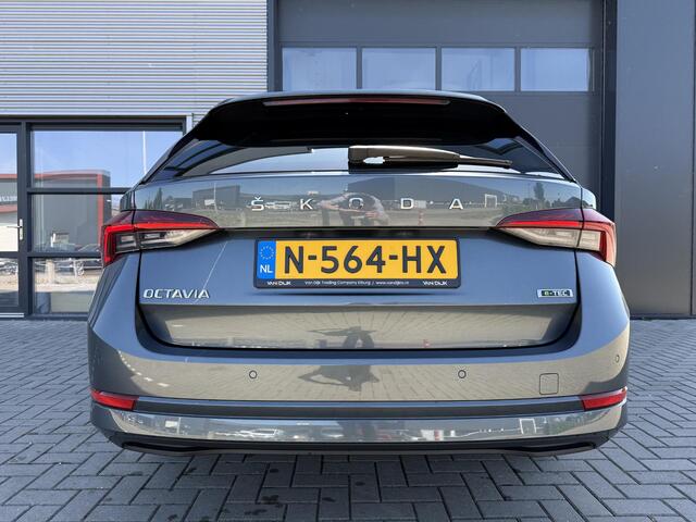 Skoda OCTAVIA Combi 1.5 e-TSI BNS Edition Plus 150PK ?Automaat ?Virtual Cockpit ?Matrix LED ?Navigatie ?Apple Carplay & Android Auto ?Stoelverwarming ?Keyless ?Climate ?Cruise ?Parkeersensoren ?Lichtmetaal