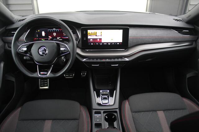 Skoda OCTAVIA Combi 1.4 TSI 245Pk iV PHEV RS | Panoramadak | Canton Soundsystem