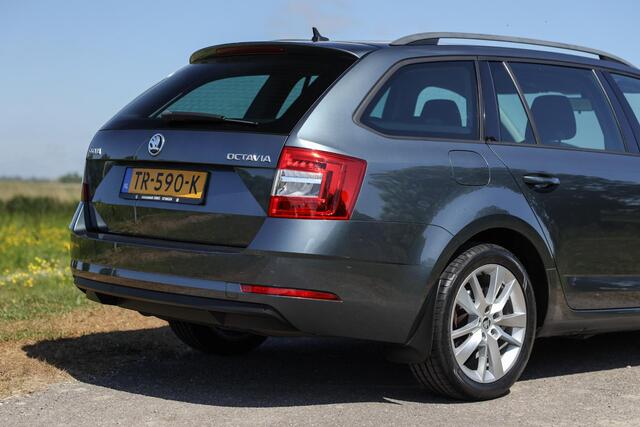 Skoda OCTAVIA Combi 1.4 TSI 150 pk Style ?Carplay ? Stoelverwarming ?PDC