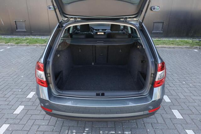 Skoda OCTAVIA Combi 1.4 TSI 150 pk Style ?Carplay ? Stoelverwarming ?PDC