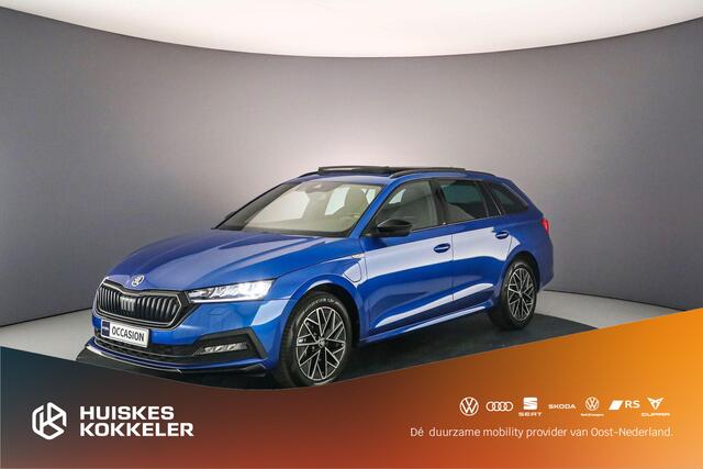 Skoda OCTAVIA Combi Sportline Business 1.4 TSI PHEV 204pk DSG Automaat Panoramadak, Adaptive cruise control, Elektrische achterklep, Navigatie, Achteruitrijcamera, Stoelverwarming