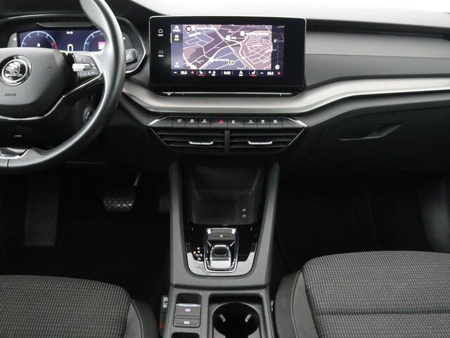 Skoda OCTAVIA 1.0 TSI Business Edition | Stoelverwarming | Camera | Carplay | Full LED | Navigatie | Parkeerhulp | Climate control | Cruise control