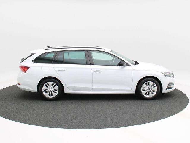 Skoda OCTAVIA Combi 1.0 TSi 110 Pk Sport Business | Adaptive Cruise | Climate Control | Stoelverwarming | Parkeersensoren | Bluetooth | Navigatie | 60.816 Km!!