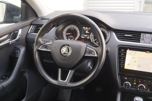 Skoda OCTAVIA Combi 1.6 TDI Style -LED-NAVI-ECC-PDC-
