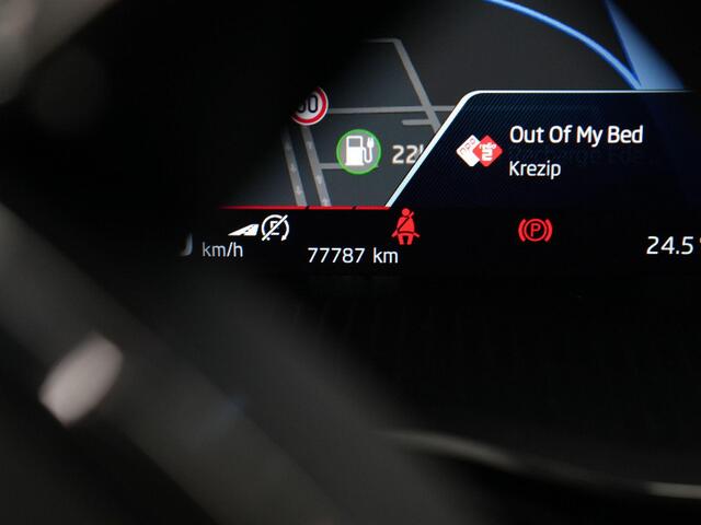Skoda OCTAVIA Combi RS iV Business 1.4 TSI 245 pk DSG PHEV | Panoramadak | Matrix LED | Canton | Head-up display | Stuur-/stoelverwarming