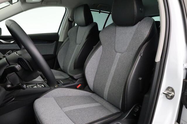 Skoda OCTAVIA Combi First Edition 1.5 TSI 115 pk DSG | ACC | Keyless | Elektrische achterklep | 17 inch
