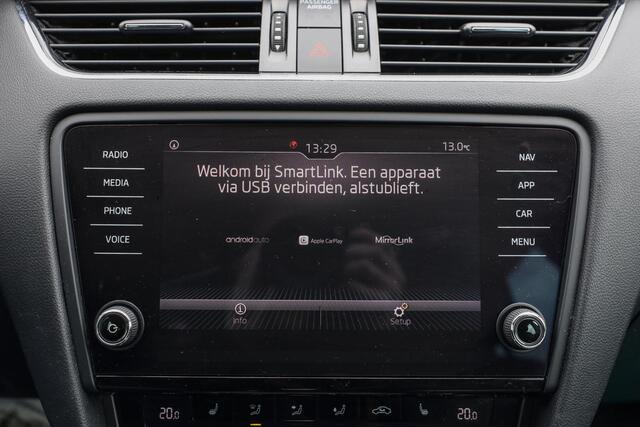 Skoda OCTAVIA Combi 1.0 TSI DSG Ambition Bns ? Carplay ? Stoelverwarming ? Navi