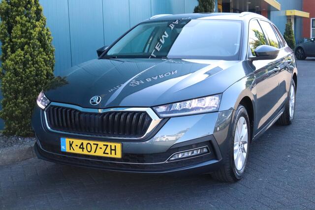 Skoda OCTAVIA Combi 1.0 TSI Business Edition CLIMA|ADAPT.CRUISE|CARPLAY|NAV|STUURVERW&STOELVERW|PDC|LMV