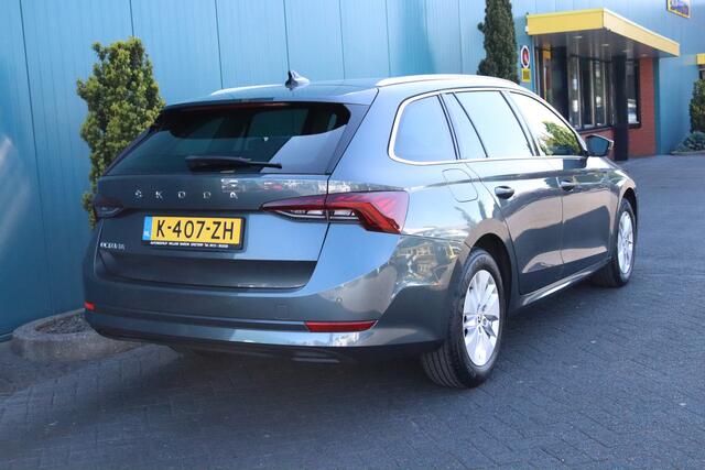 Skoda OCTAVIA Combi 1.0 TSI Business Edition CLIMA|ADAPT.CRUISE|CARPLAY|NAV|STUURVERW&STOELVERW|PDC|LMV