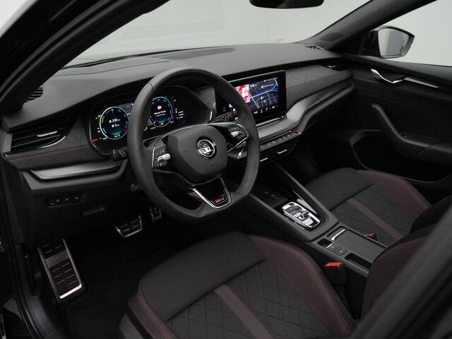 Skoda OCTAVIA Combi Business RS iV 1.4 TSI 245 pk DSG PHEV | Matrix LED | Pano | Head-Up Display | CANTON | Adaptive Cruise Control | Achteruitrijcamera