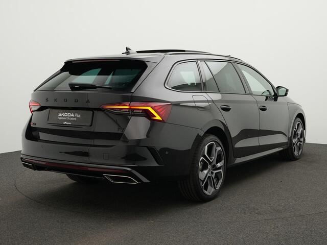 Skoda OCTAVIA Combi Business RS iV 1.4 TSI 245 pk DSG PHEV | Matrix LED | Pano | Head-Up Display | CANTON | Adaptive Cruise Control | Achteruitrijcamera