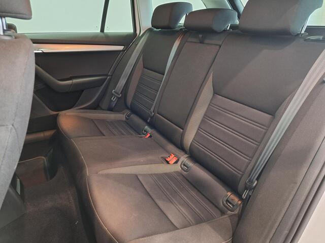 Skoda OCTAVIA Combi 1.5 TSI 150 DSG Greentech Business Edition | DAB+ | Trekhaak | Adaptieve cruise control | 1e eigenaar!