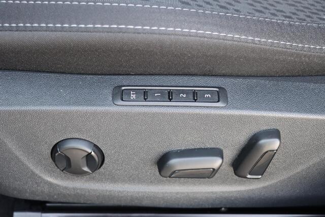Skoda OCTAVIA Combi 1.4 TSI iV Style 204pk DSG6