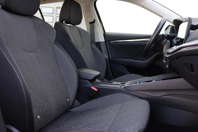 Skoda OCTAVIA Combi 1.4 TSI iV Style 204pk DSG6