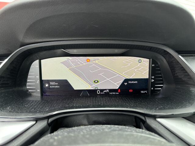 Skoda OCTAVIA Combi 1.0 TSI Business Edition TREKHAAK / CARPLAY / SFEERVERLICHTING / NAVI / CLIMA / PDC / BLUETOOTH / CRUISE / NL-AUTO