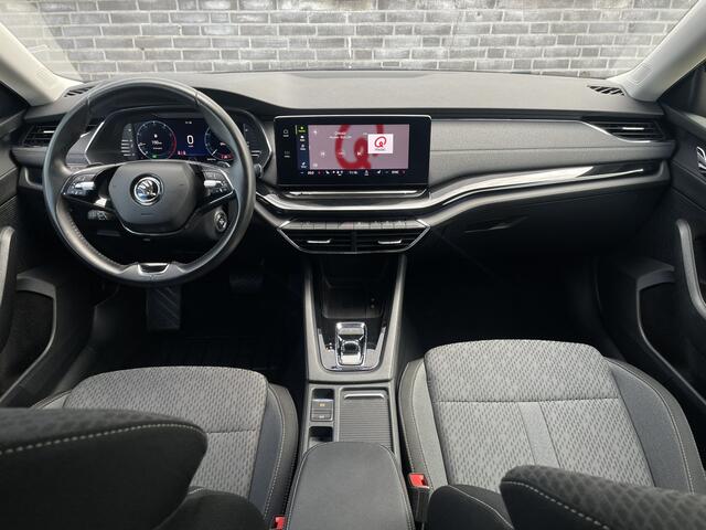 Skoda OCTAVIA Combi 1.5 e-TSI Business Edition Trekhaak | Virtual Cockpit | LED | Navi | Carplay