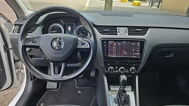 Skoda OCTAVIA Combi 2.0 TDI Greentech Style Business