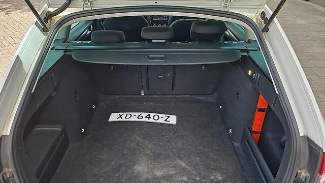 Skoda OCTAVIA Combi 2.0 TDI Greentech Style Business