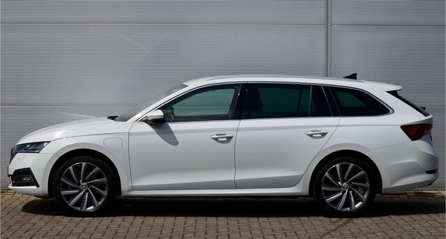 Skoda OCTAVIA Combi 1.4 TSI iV PHEV BUSINESS EDITION | PLUG IN HYBRID | 18'' L.M. | VIRTUEEL DASH | HEAD UP | MEMORY STOELEN | DODE HOEK ASSISTENT | ALL IN RIJKLAARPRIJS