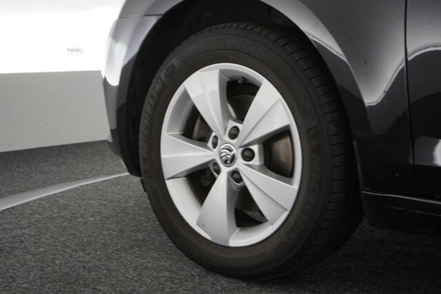 Skoda OCTAVIA Combi 1.5 TSI Greentech Business Edition