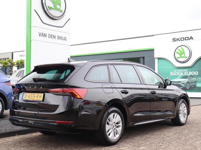 Skoda OCTAVIA Combi 1.0 TSI 115pk Business Edition | Trekhaak | Elektrische achterklep | Parkeersensoren | Navigatie |