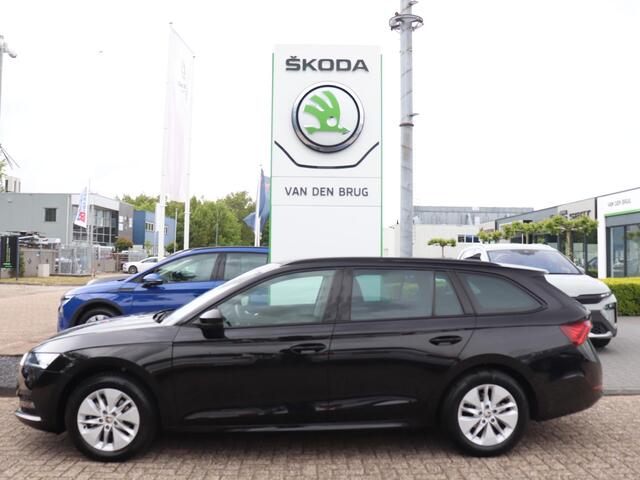Skoda OCTAVIA Combi 1.0 TSI 115pk Business Edition | Trekhaak | Elektrische achterklep | Parkeersensoren | Navigatie |