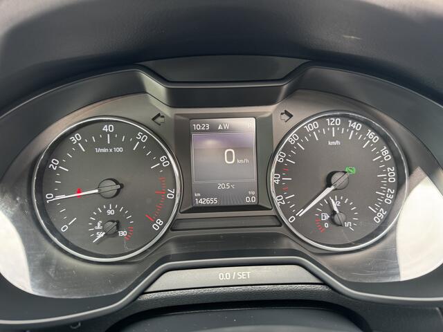 Skoda OCTAVIA Combi 1.0 TSI Greentech Style Business AUTOMAAT-DAK-STOELVERW